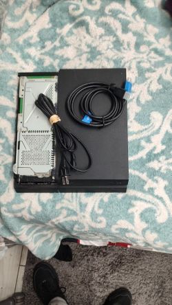 PS4 Missing The Cover 500gb Dirty But Works Has Overheating Problems