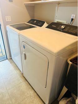 Whirlpool Washer & Dryer Set -  Great Condition