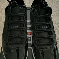 Jordan 11 Low Space Jam size 9 (NO TRADES PRICE IS FIRM)