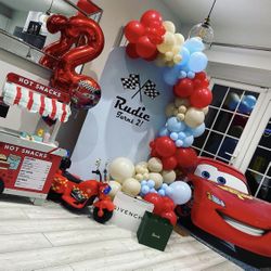 Local balloon Artist!