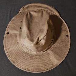 Brown sunhat with neckflap