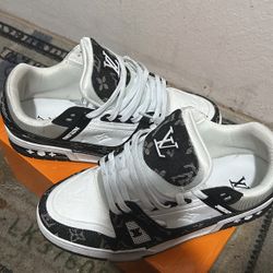 Lv Trainers 