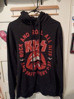 Kiss sweater