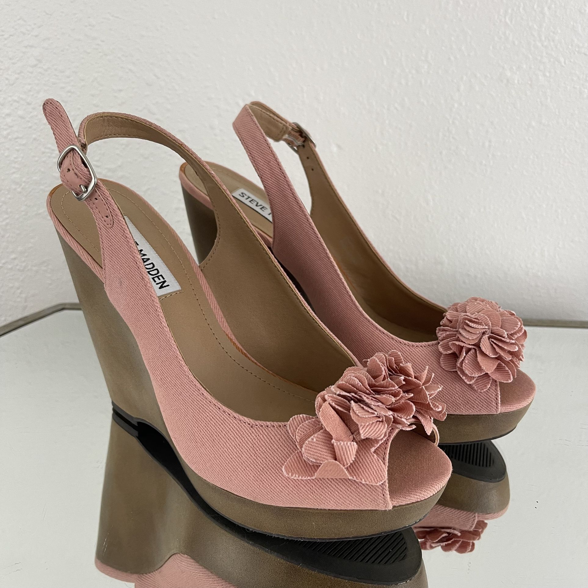 STEVE MADDEN Pink Tai Canvas Ruffle Floral Peep Toe Slingback Wedge Heel Sandals