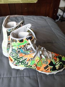 Youth size 5 under armor cleats