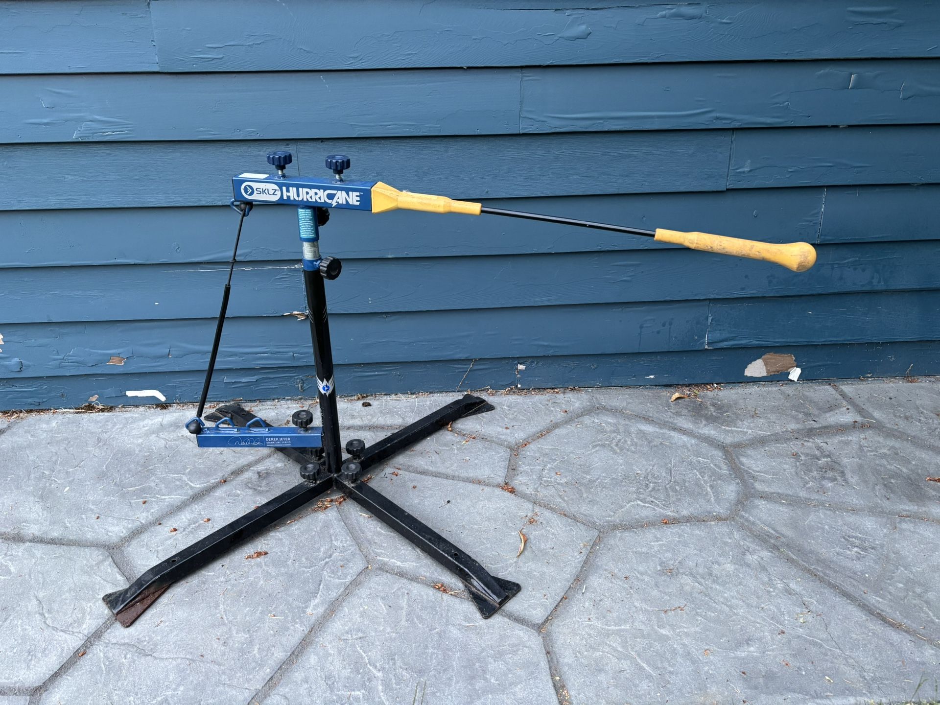 FREE - Skillz Hurricane Kids Batting Swing Machine