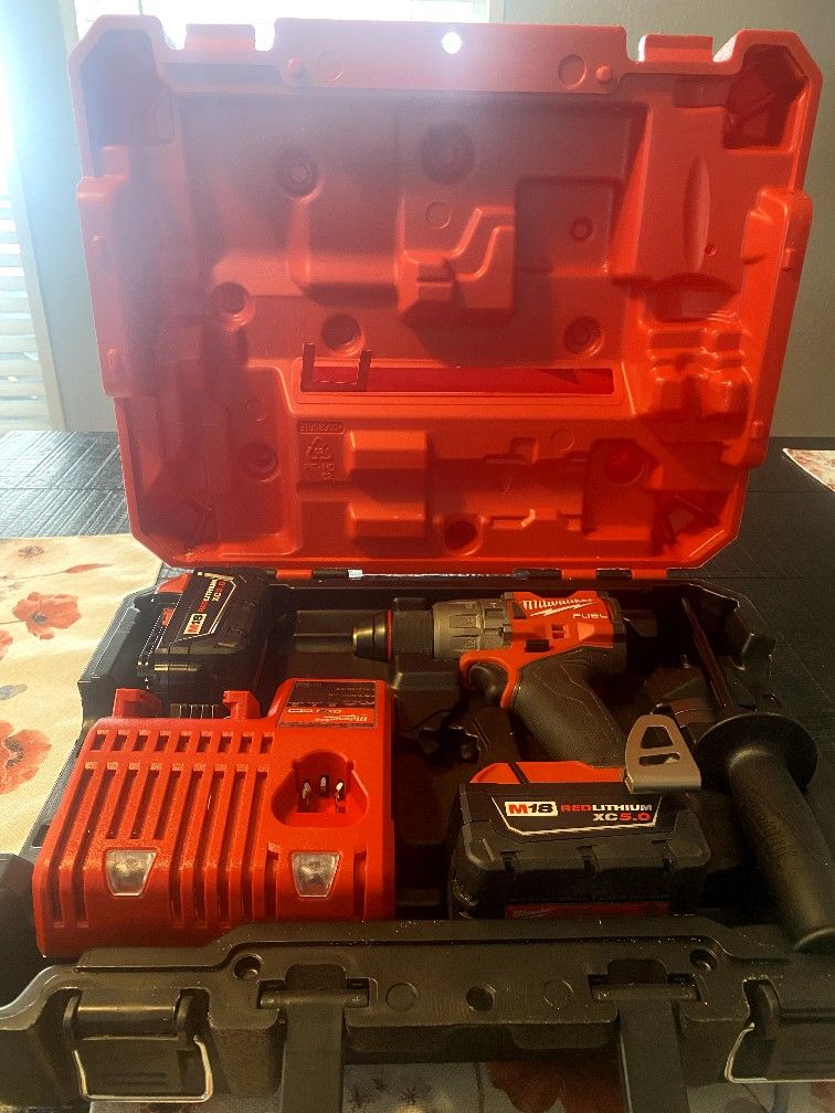 Milwaukee M18 FUEL 18 V Lithium Ion Brushless Cordless 1/2" Hammer Drill Driver Kit With 2 (5.0)Ah Batteries, Charger & Hard Case