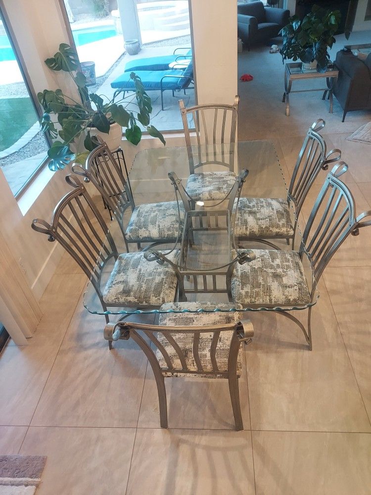 42" x 66" Beveled Glass Kitchen Table w/8 Chairs in Excellent Condition