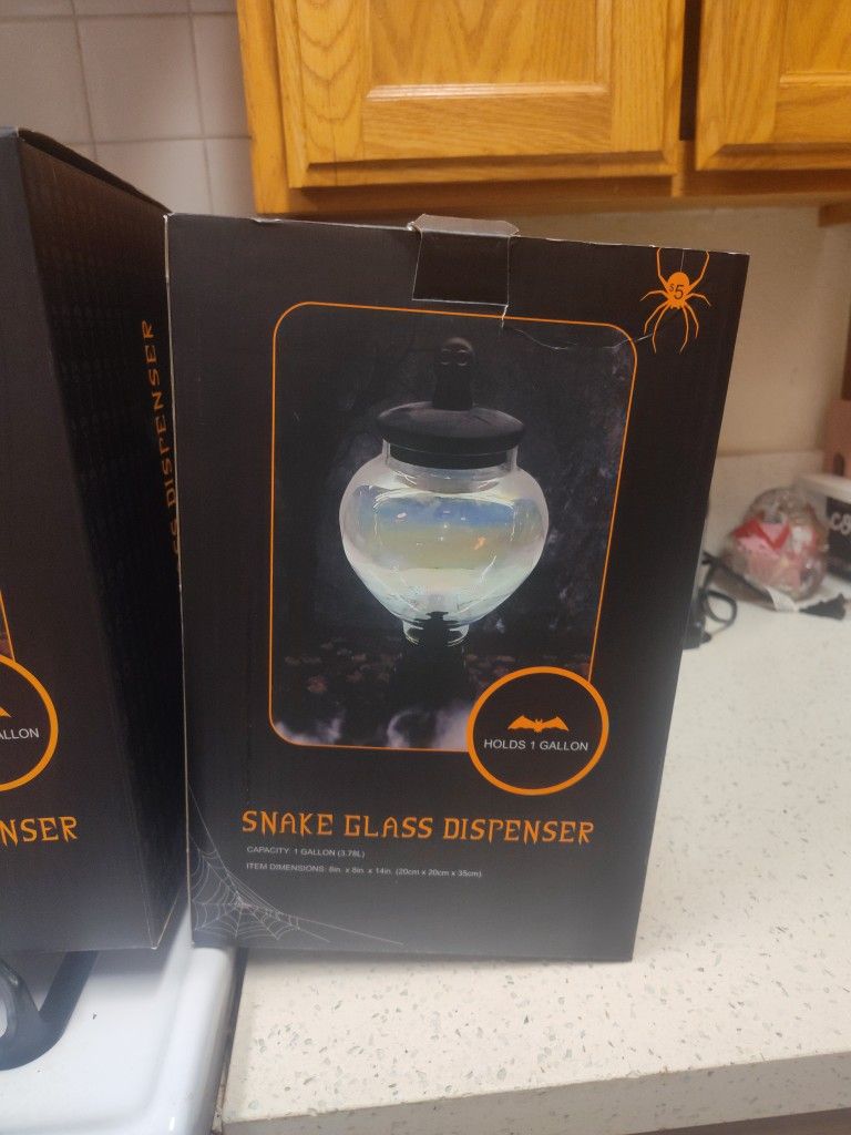 Snake Glass Dispenser