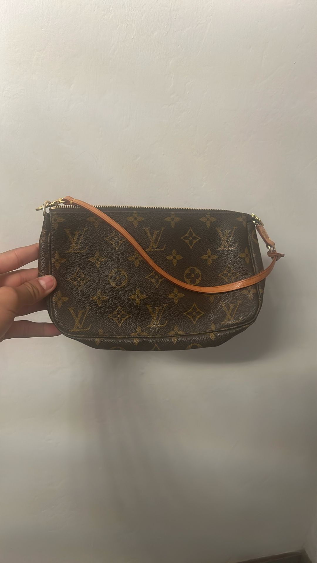 Louis Vuitton Vintage Monogram Canvas Pochette