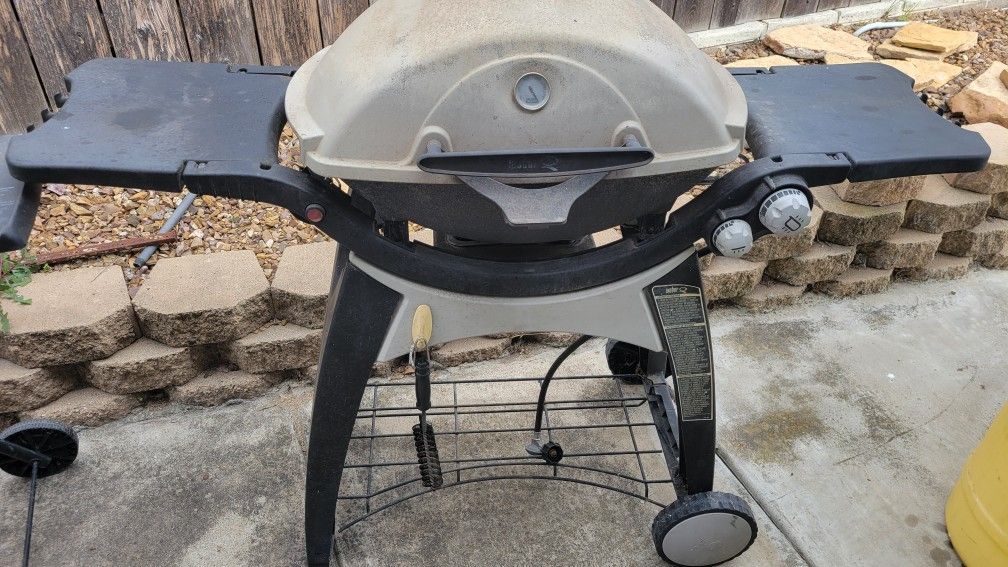 Weber Back Yard Grill