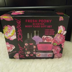 Betsey Johnson Fresh Peony Scented Body Care Gift Set.  Includes body wash, body lotion, body scrub, and body butter.