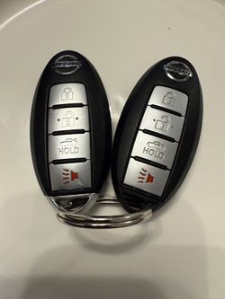 NISSAN 4 BOTTON KEY