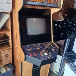 Golden Tee ‘99 Arcade Machine – Original Cabinet – Gilroy, CA