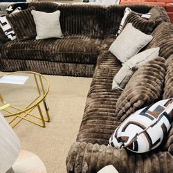 Stunning Stylish Cozy Sectional!