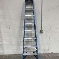 WERNER 8’ STEP LADDER