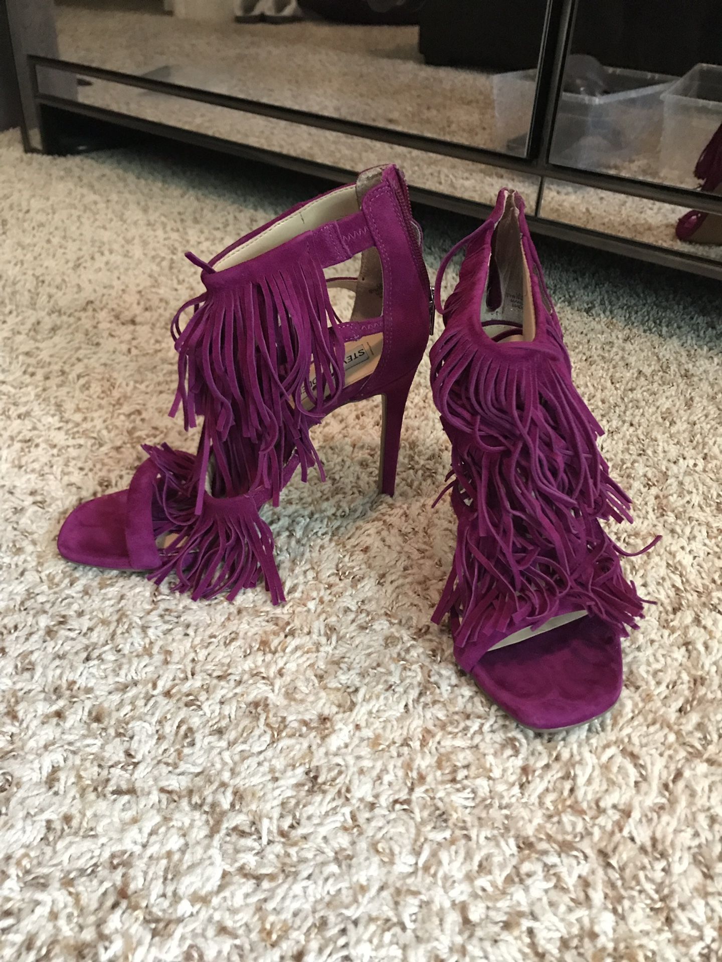 Pink (fuscia) fringe heels size 7