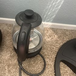 Electric Kettle (Moving Out Sale)