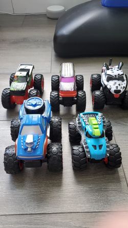 Toy Monster Trucks (Qty: 5)