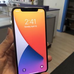 Factory unlocked iPhone x 64 gb, excellent conditions store warranty 