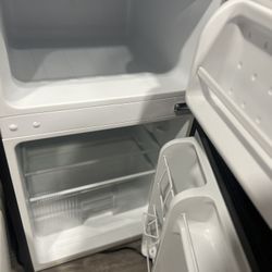 Emerson 3.1-Cu.-Ft. 2-Door Refrigerator/Freezer - Stainless Steel