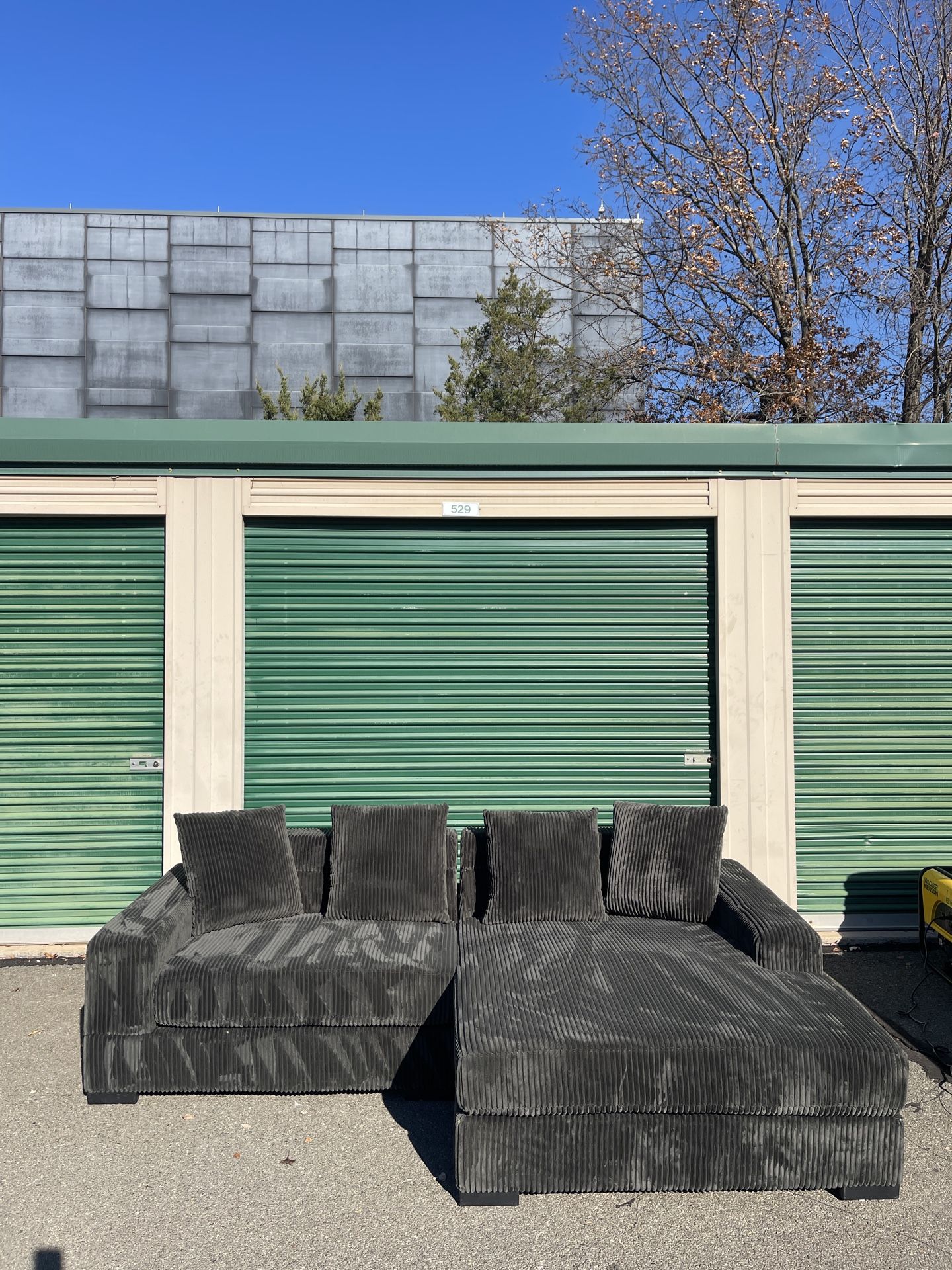 Free Delivery! Costco Sectional Sofa/Couch!
