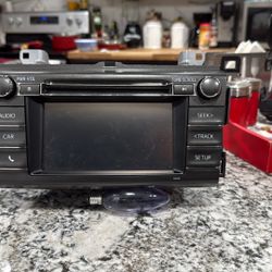 2015 Toyota RAV4 Stock Radio