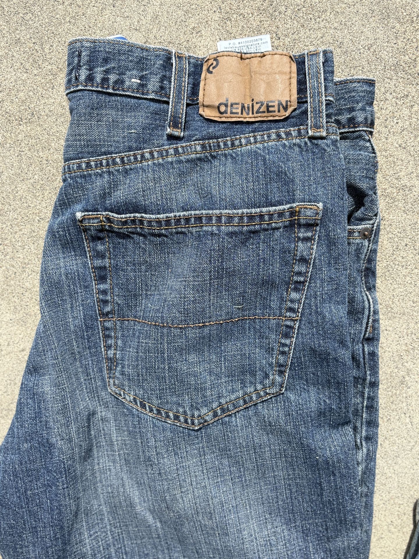 Levis size 38x30