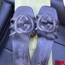 Gucci Flats 