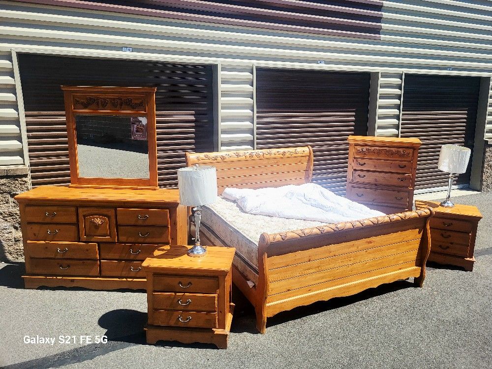 9pc KING Bedroom Set by SAMUEL LAWRENCE "Vineyard: Collection