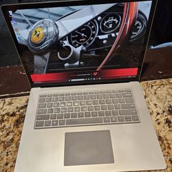 ✅️Surface Laptop 3
