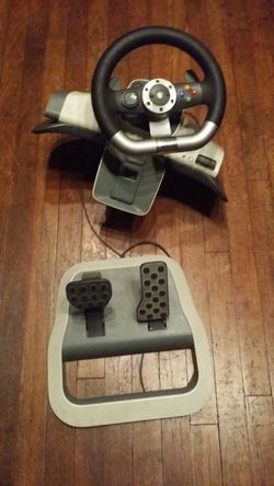 Xbox 360 steering wheel and paddle