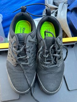 Revoke women’s work shoes steel toes size 8.5