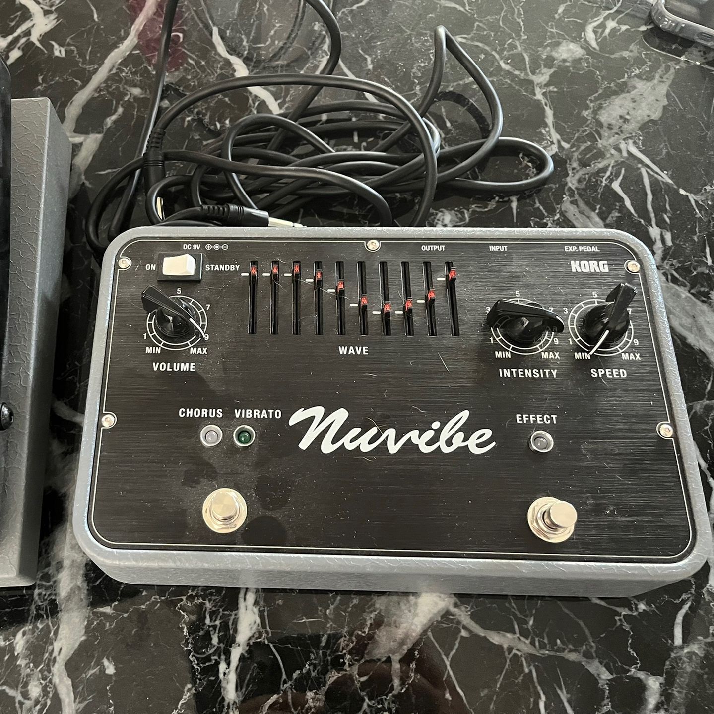 ギター KORG nuvibe Korg Nuvibe Vibrato Chorus Pedal Review - Sweetwater Sound
