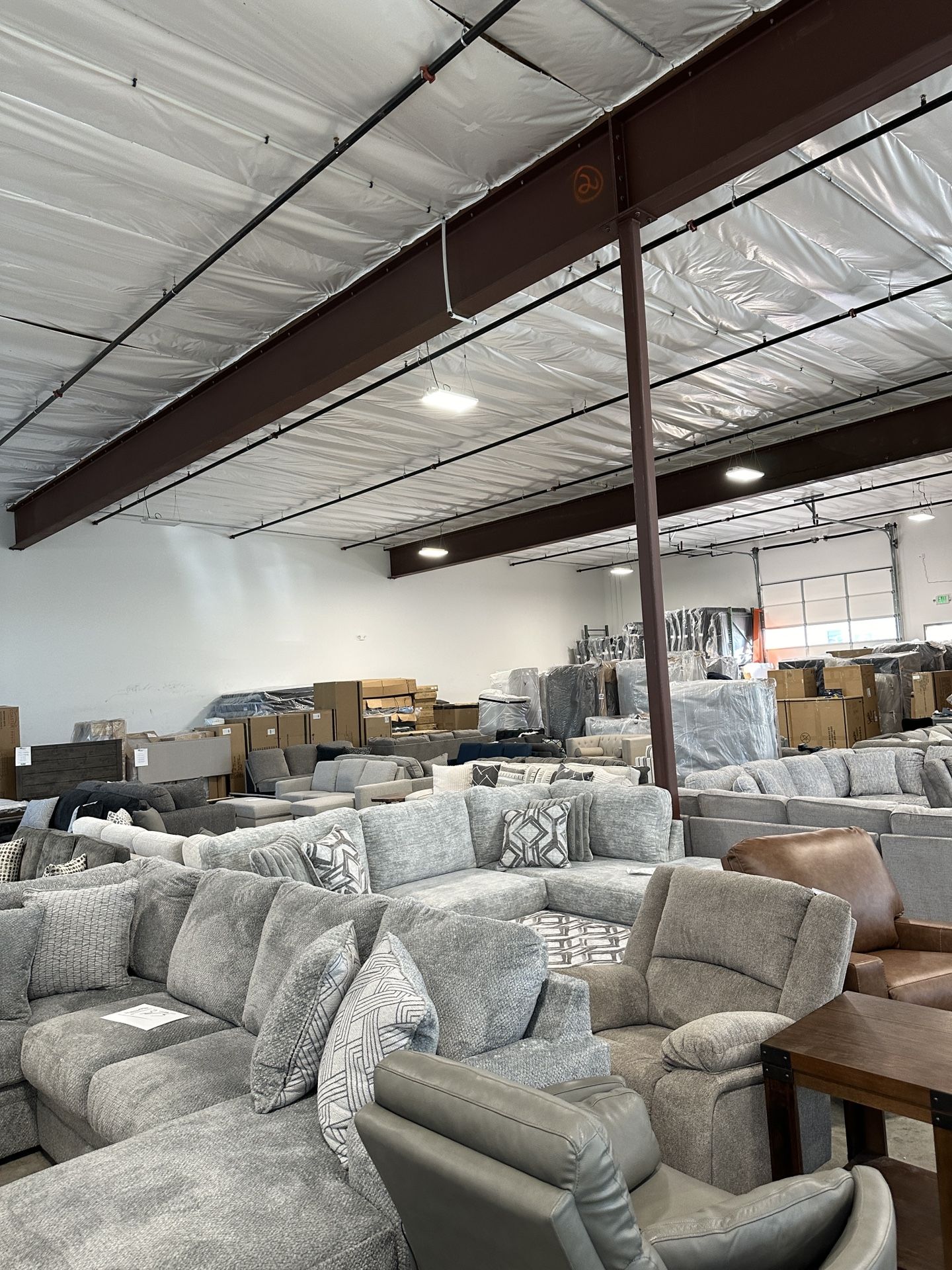 LIVING ROOM CLOSEOUT!