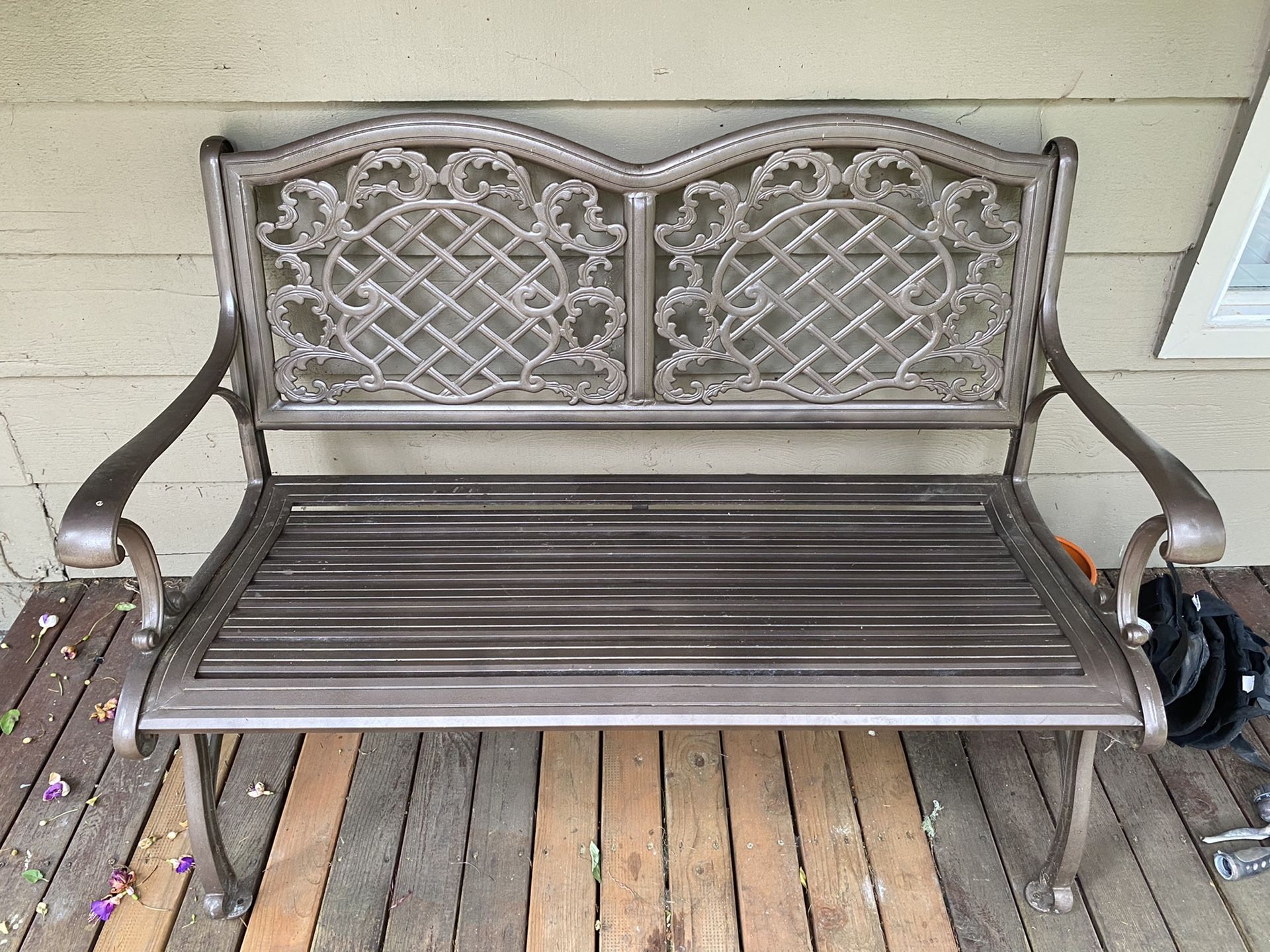 Patio dining set seating for 6 for Sale in Edmonds, WA OfferUp