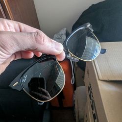 Gold and black Ray bands