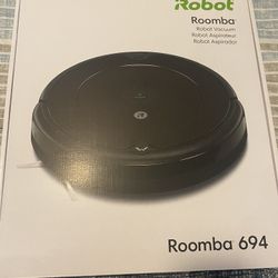 iRobot 694 Robot Vacuum - Excellent Condition