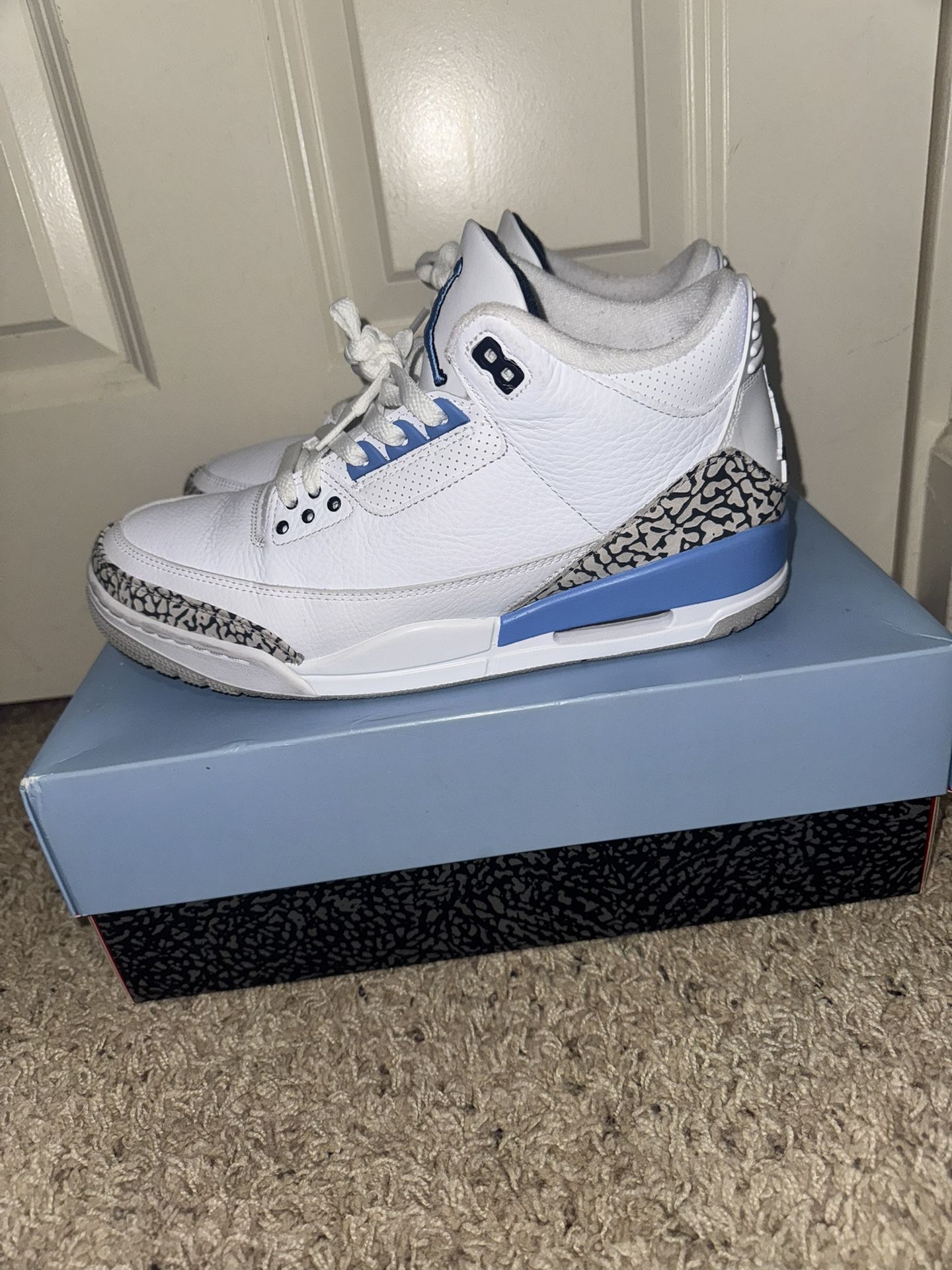 Jordan 3 UNC