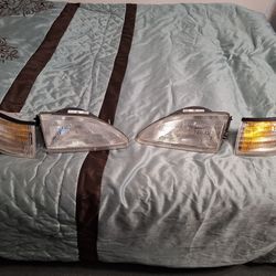 94-98  Ford Mustang Headlights