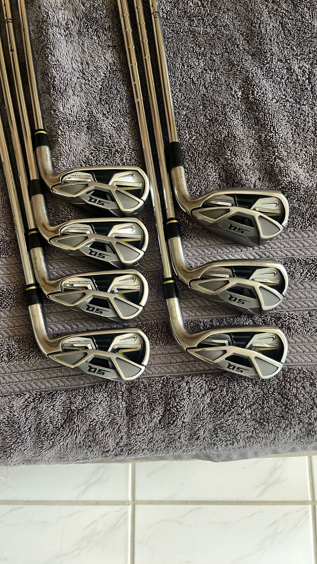 Nike SQ Machspeed Iron Set 4 SW No Pitching Wedge With Dynamite 90 Stiff Flex Used Condition 