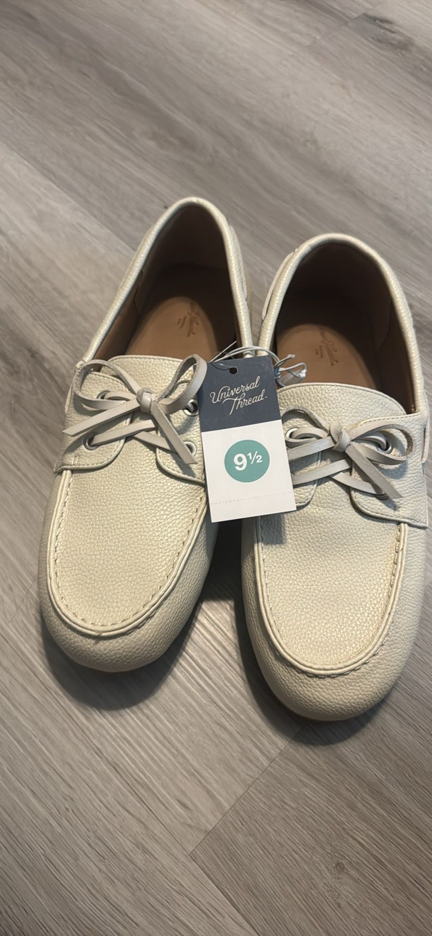 Universal thread Boat Shoes