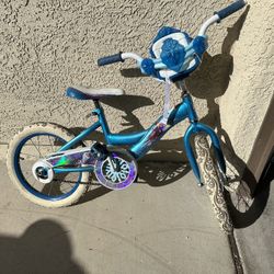 Frozen bike discount with baby seat