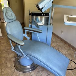 Dentist chair