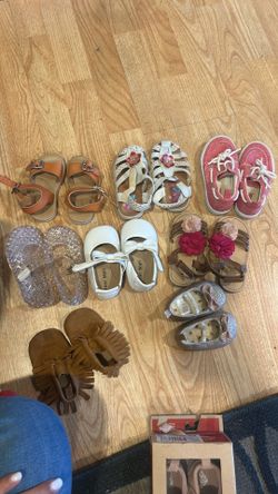 Baby girl shoes and head bands