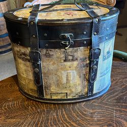 Pier 1 Travel Case Decor Item