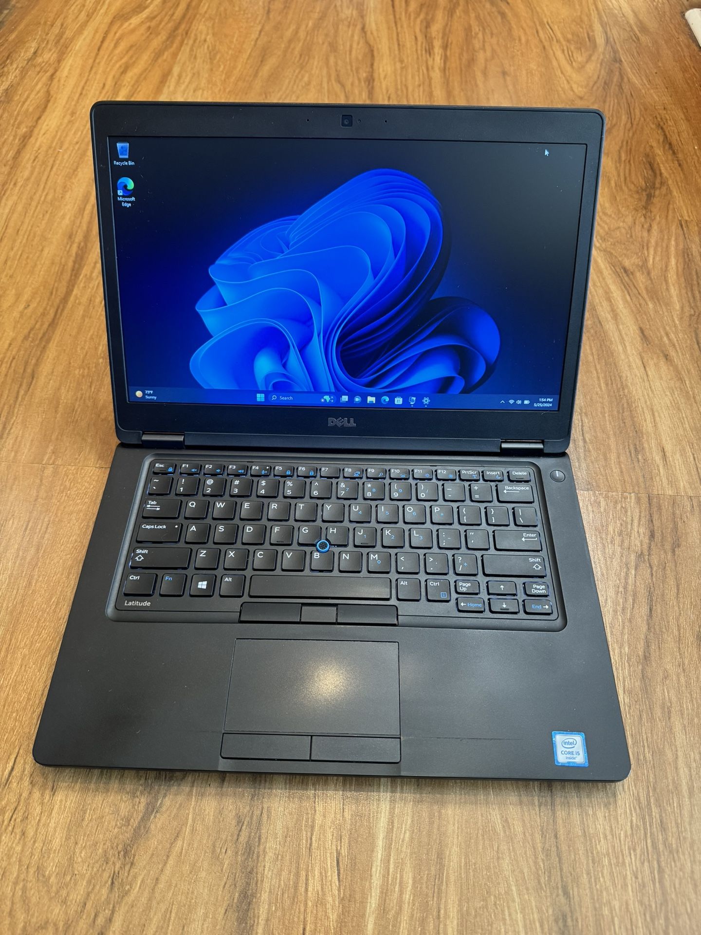 Dell Latitude E5480 core i5 6th gen 8GB Ram 256GB SSD Windows 11 Pro 15” HD Screen Laptop with charger in Excellent Working condition!!!!!  Specificat