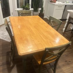 Casual Dining Table And Chairs 