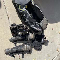 Softball Mizuno Bag And Catcher Set