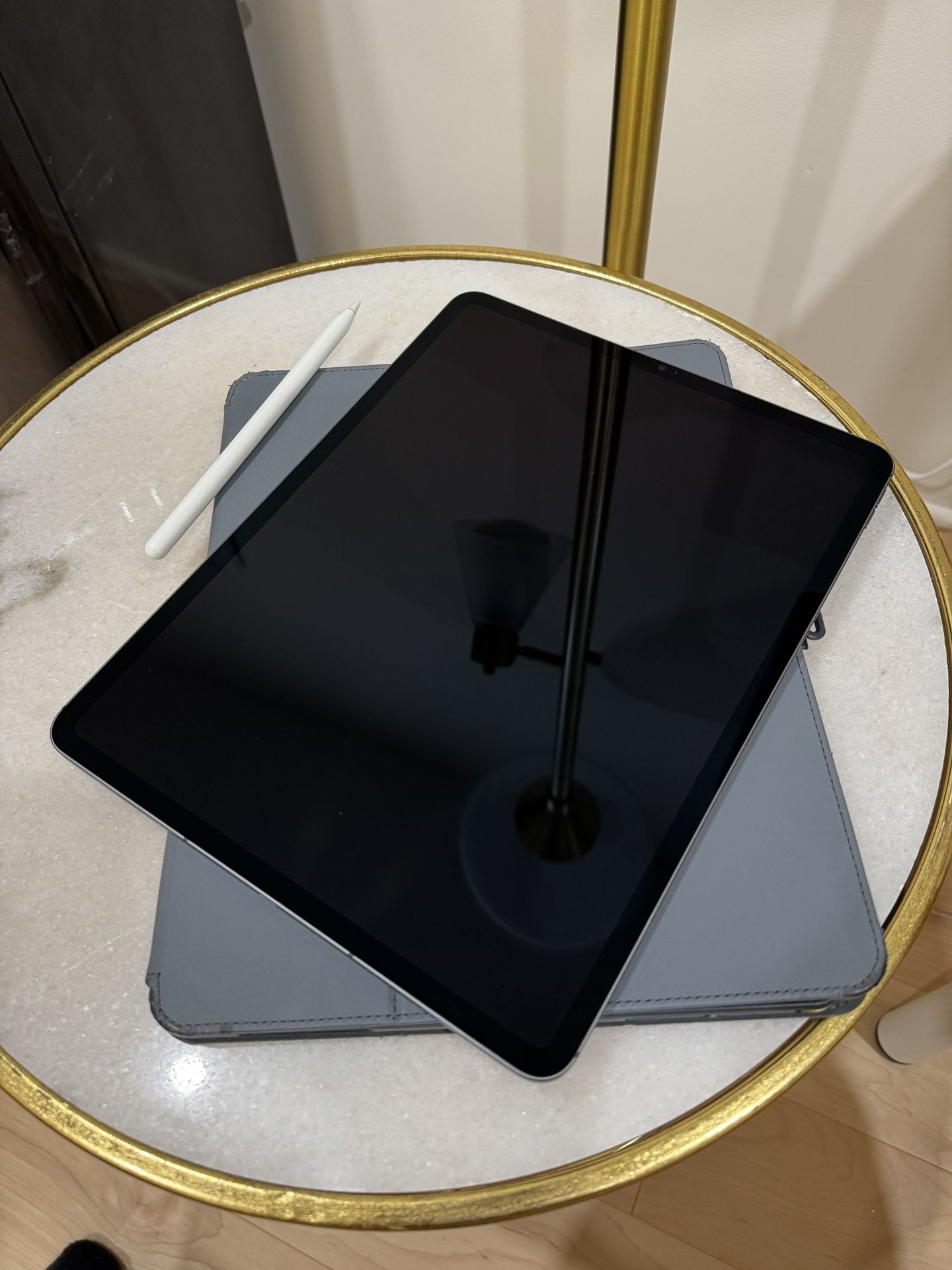 iPad Pro 12.9” (5th Gen)  M1 Chip – 1TB – Cellular + WiFi – Space Gray